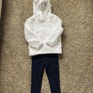 Tommy Hilfiger White Fleece sweatshirt and leggings set